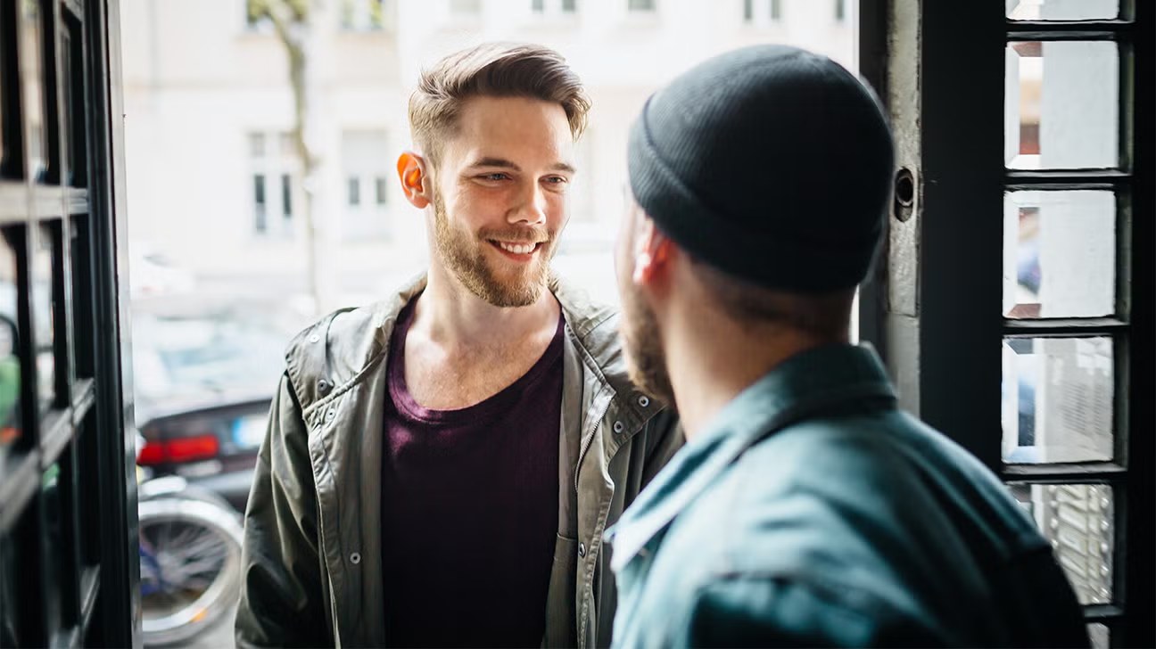 5 First-Date Tips for LGBTQ Singles